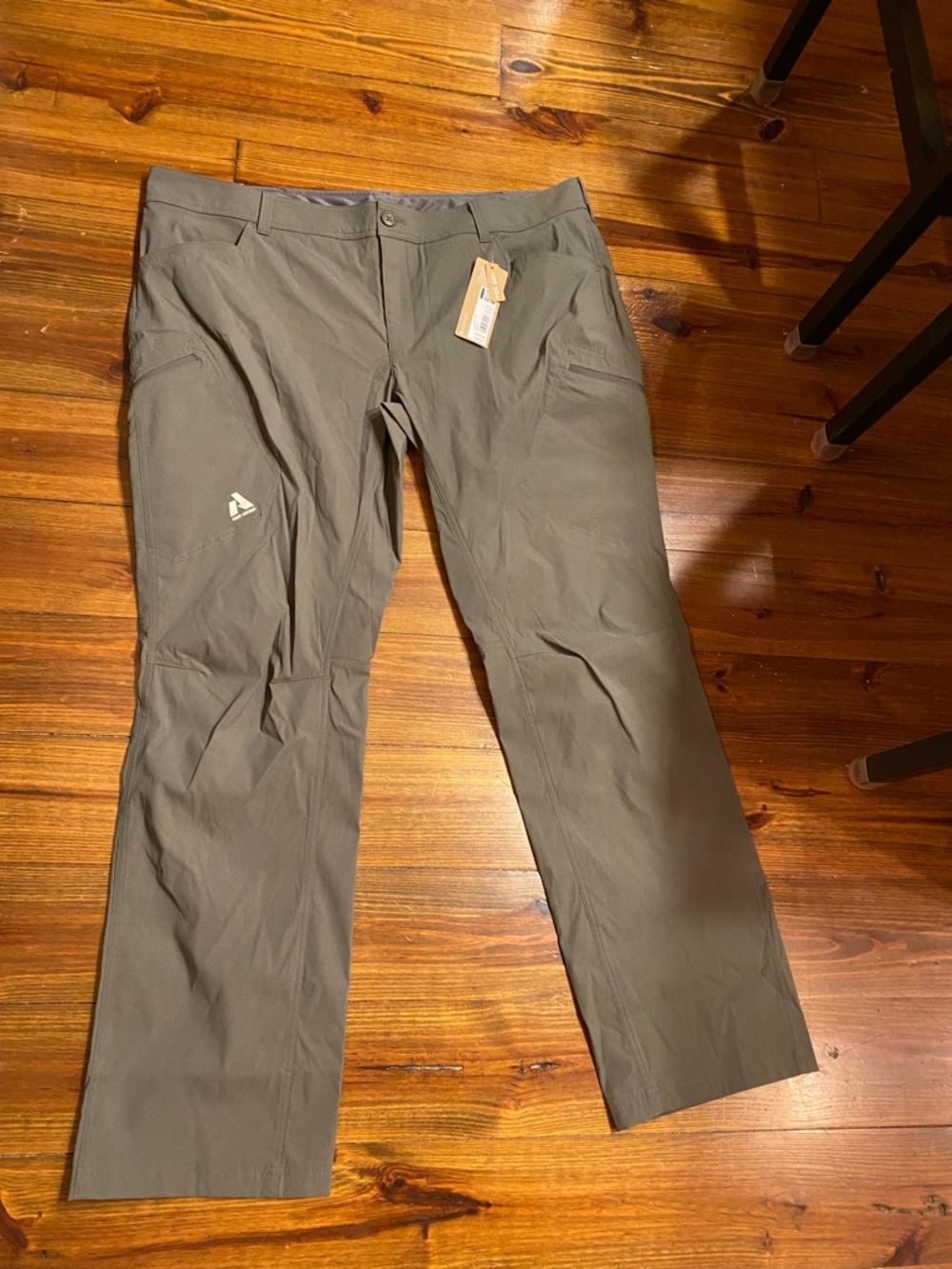 Men’s Eddie Bauer First Ascent Guide Pro Active Fit Spruce Pants NWT 44/34